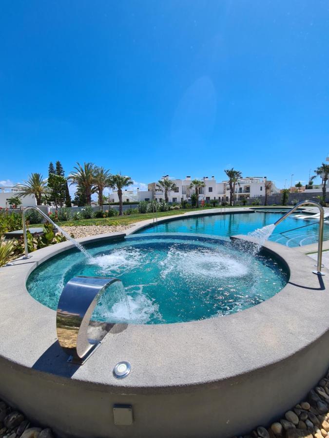 Residence Bali Torrevieja Exteriér fotografie